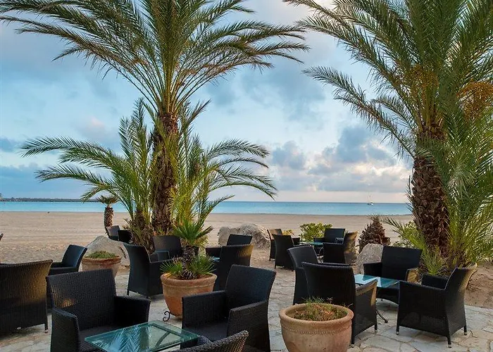 ホテル Capo San Vito By Geocharme 4*