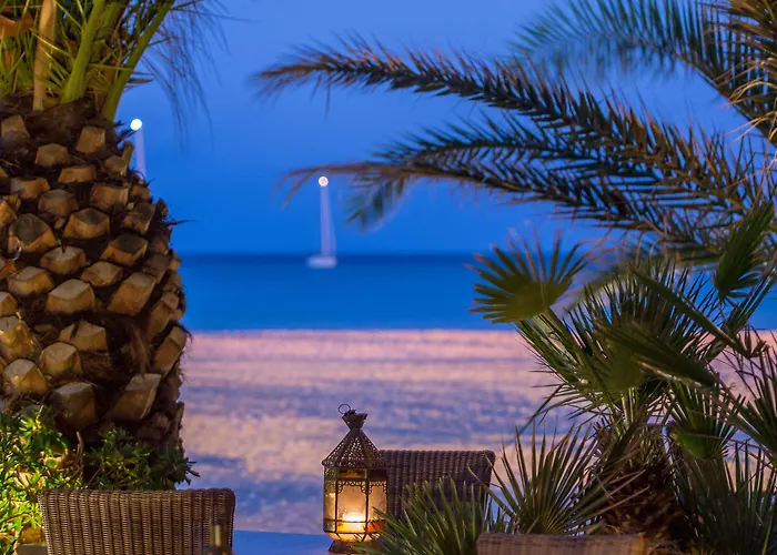 ホテル Capo San Vito By Geocharme 4*